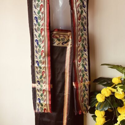 Peacock design pink Silk Mundu set with shawl