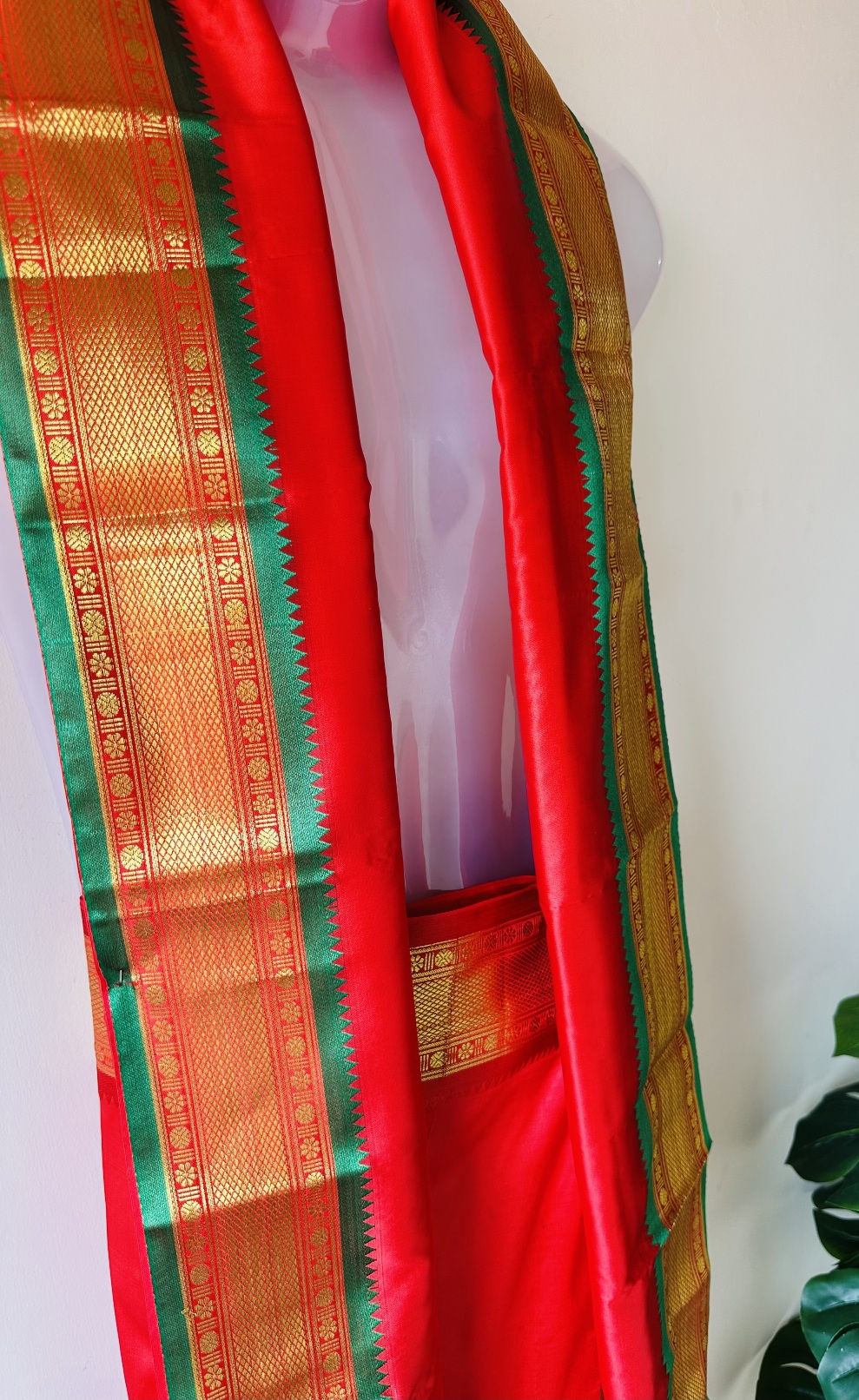 Red big Border green and red Silk Mundu with silk Shawl set