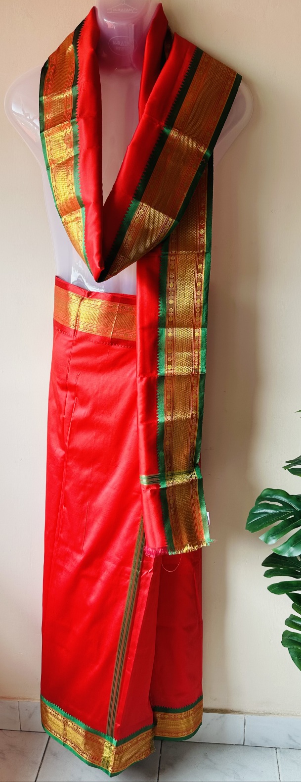 Red big Border green and red Silk Mundu with silk Shawl set